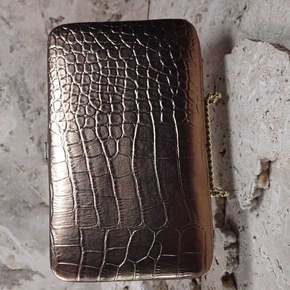 Hananel Full Frame Croc Embossed Faux Leather Wallet/Clutch - Picture 3 of 10